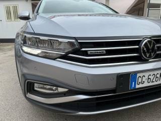 VOLKSWAGEN Passat Alltrack usata, con Fari LED