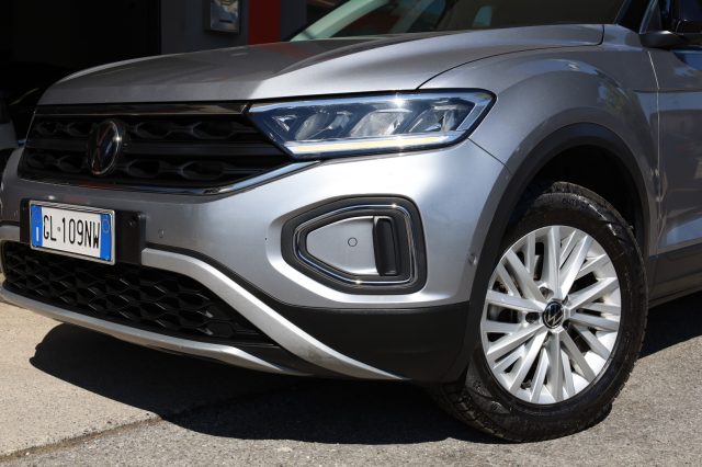 VOLKSWAGEN T-Roc usata, con Sistema di parcheggio automatico