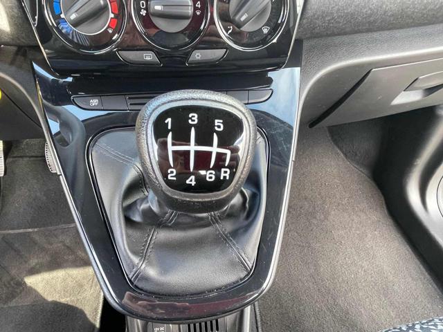 LANCIA Ypsilon usata, con ESP