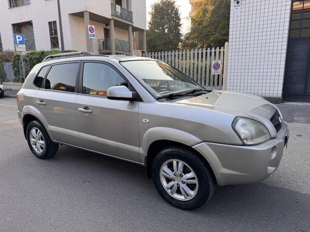 HYUNDAI Tucson usata, con Airbag laterali