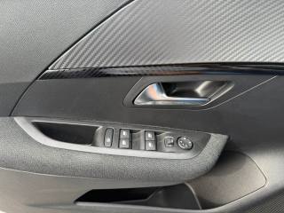 PEUGEOT 208 usata, con Airbag testa