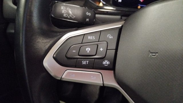 VOLKSWAGEN T-Roc usata, con Frenata d
