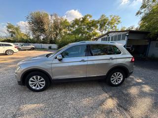 VOLKSWAGEN Tiguan usata, con Autoradio