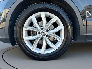 VOLKSWAGEN Tiguan usata, con Fendinebbia