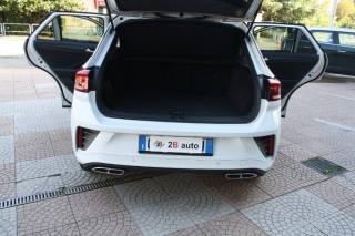 VOLKSWAGEN T-Roc usata, con Sedile posteriore sdoppiato