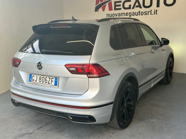 VOLKSWAGEN Tiguan usata, con Autoradio