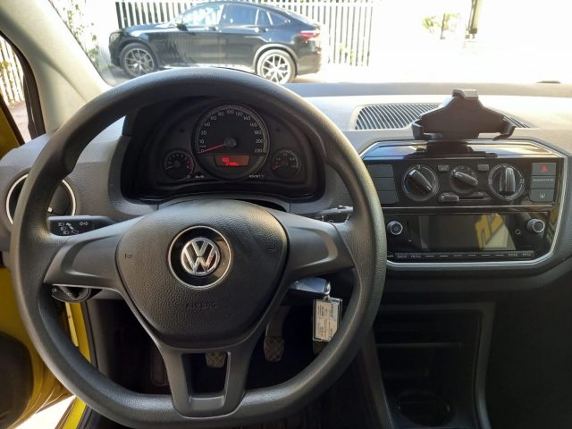 VOLKSWAGEN up! usata, con Cerchi in lega