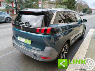 PEUGEOT 5008 usata, con Sensori di parcheggio posteriori