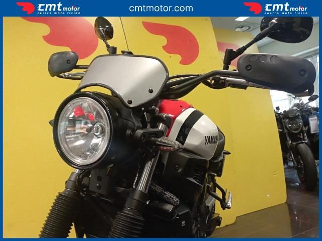 YAMAHA XSR 700 usata 7