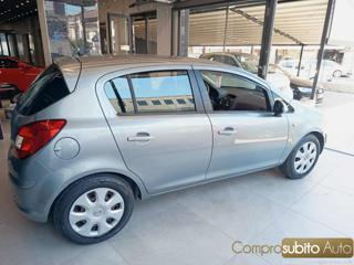 OPEL Corsa usata, con Controllo trazione
