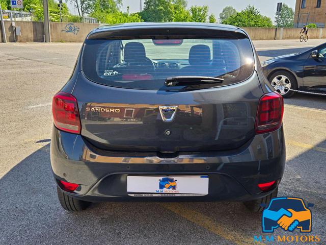 DACIA Sandero usata, con Autoradio