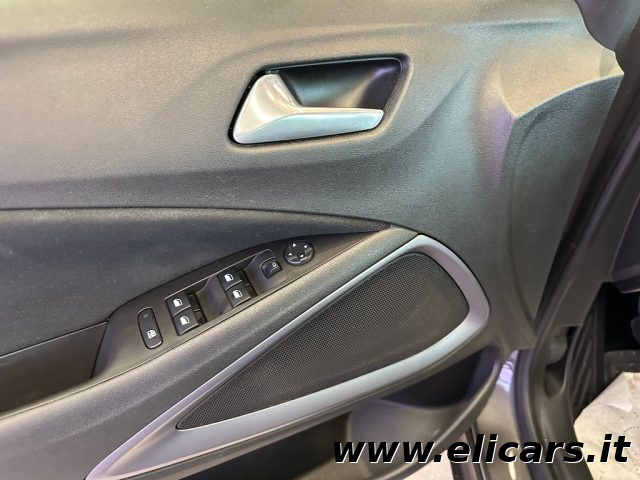 OPEL Crossland usata, con MP3