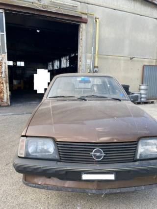 OPEL Ascona usata 3
