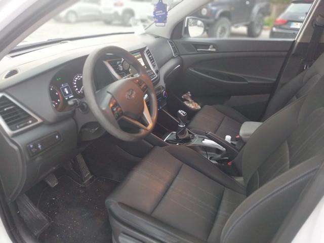 HYUNDAI Tucson usata 32