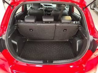 TOYOTA Yaris usata, con Bluetooth