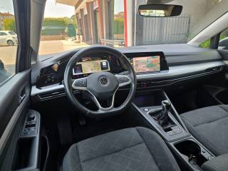 VOLKSWAGEN Golf usata, con Touch screen