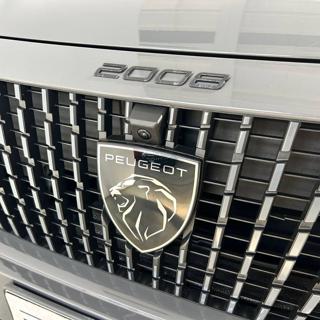 PEUGEOT 2008 usata, con Sensori di parcheggio posteriori