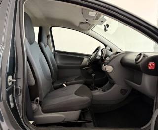 TOYOTA Aygo usata 9