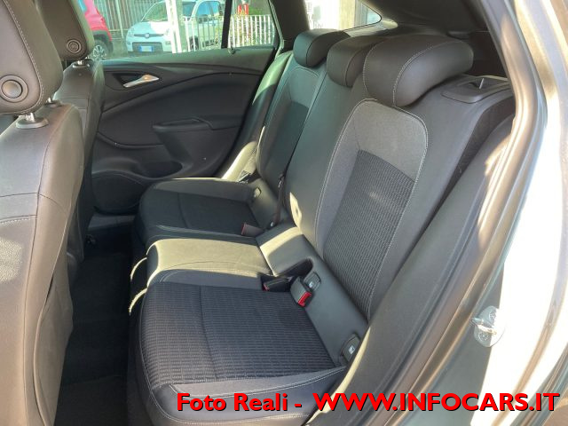 OPEL Astra usata, con Autoradio