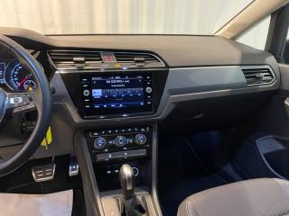 VOLKSWAGEN Touran usata, con Cerchi in lega