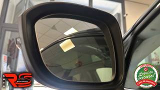 NISSAN Qashqai usata, con Fari LED