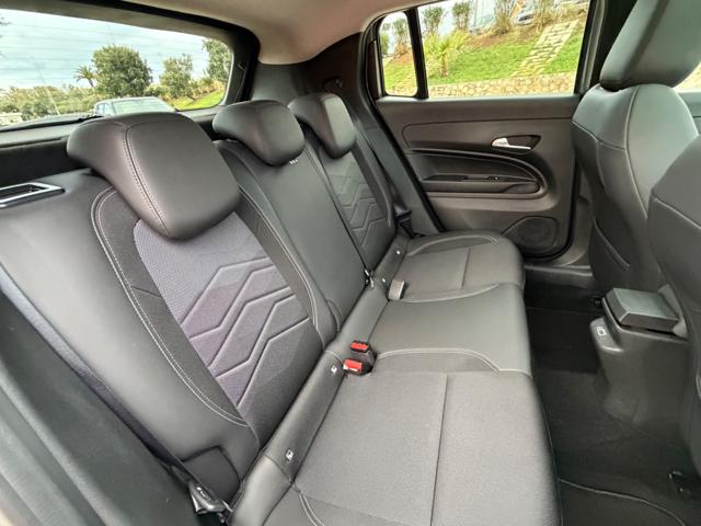 JEEP Avenger usata, con USB