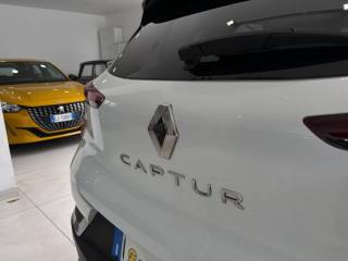 RENAULT Captur usata, con Controllo elettronico della corsia
