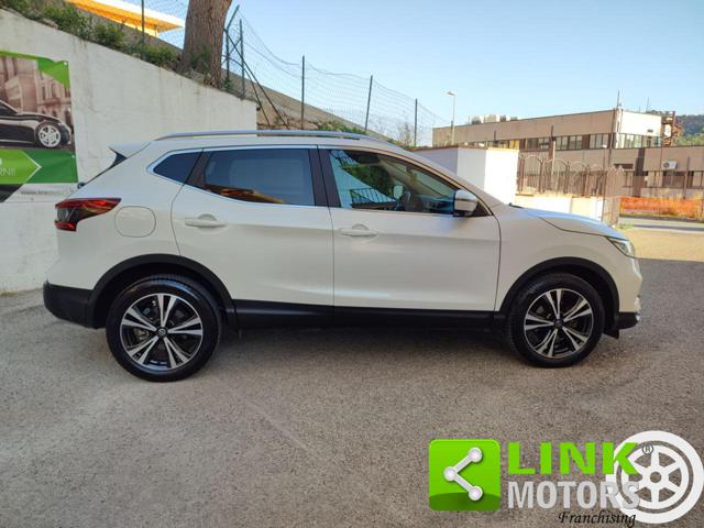 NISSAN Qashqai usata, con Boardcomputer