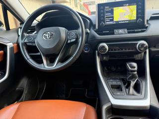 TOYOTA RAV 4 MY23 usata, con Assistente abbaglianti