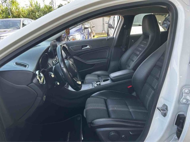 MERCEDES-BENZ GLA 200 usata, con Autoradio