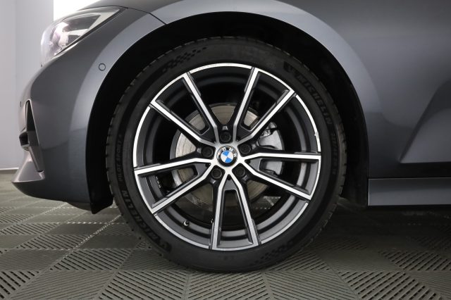 BMW 320 usata 8