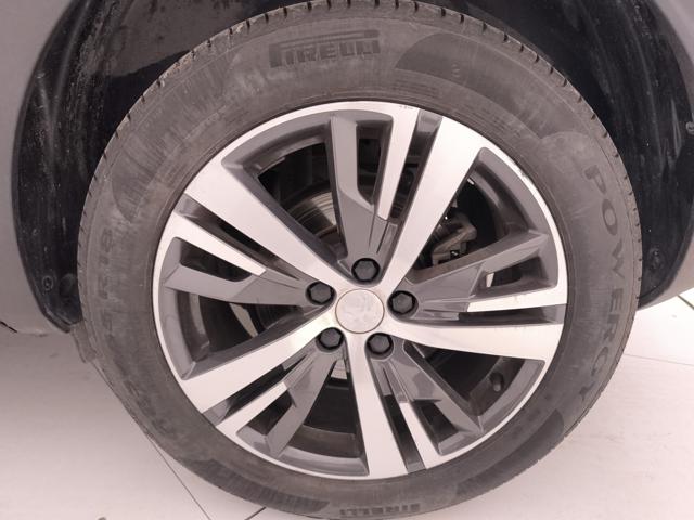 PEUGEOT 3008 usata, con Fari LED