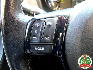 TOYOTA Yaris usata, con USB