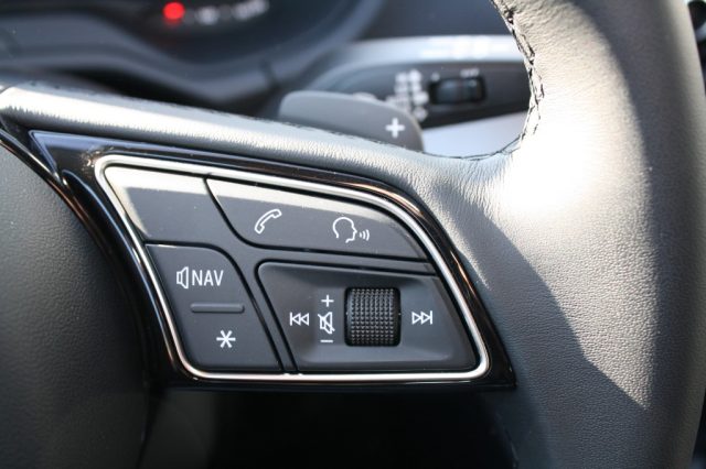 AUDI Q2 usata, con Controllo elettronico della corsia