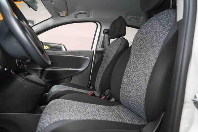 LANCIA Ypsilon usata, con USB