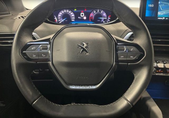 PEUGEOT 5008 usata, con Bluetooth