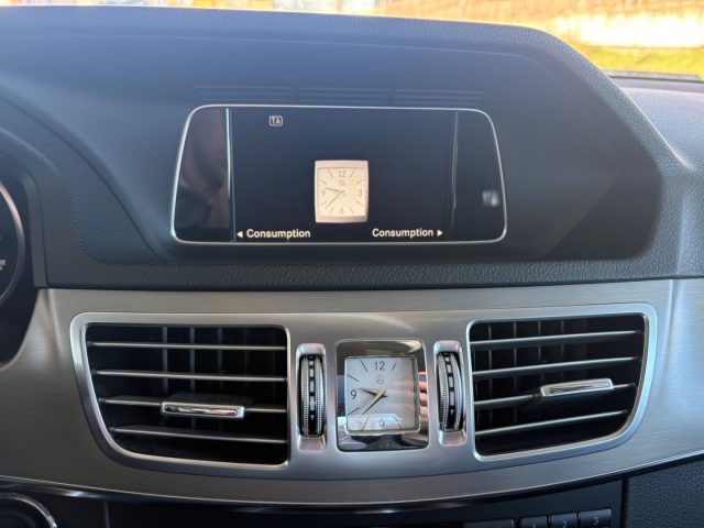 MERCEDES-BENZ E 200 usata, con Luci diurne