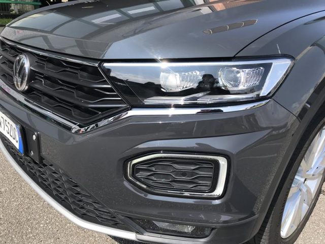 VOLKSWAGEN T-Roc usata, con USB