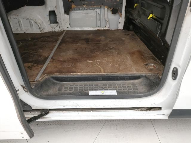 PEUGEOT Expert usata 57