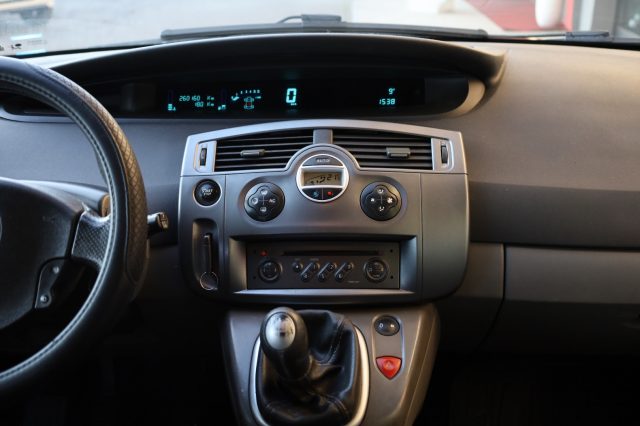 RENAULT Scenic usata, con Specchietti laterali elettrici