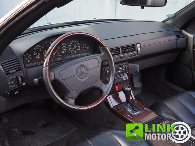 MERCEDES-BENZ SL 300 usata, con Alzacristalli elettrici