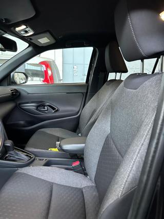 TOYOTA Yaris Cross usata, con Autoradio