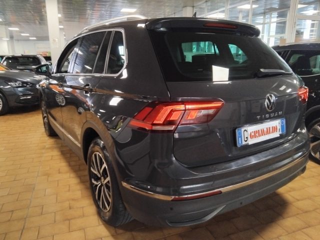 VOLKSWAGEN Tiguan usata, con Airbag Passeggero