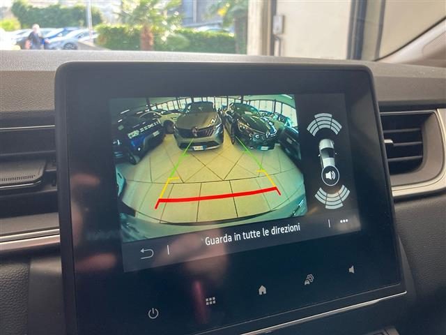 RENAULT Captur usata, con USB
