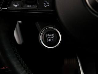 ALFA ROMEO Stelvio usata, con Isofix