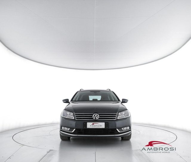 VOLKSWAGEN Passat usata 4