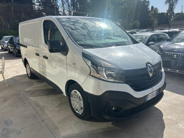 RENAULT Trafic usata, con Alzacristalli elettrici