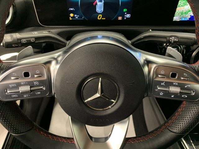 MERCEDES-BENZ A 180 usata, con Volante multifunzione