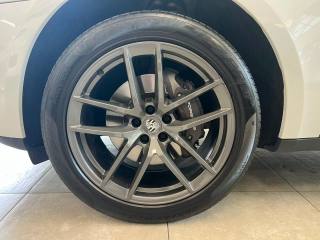 PORSCHE Macan usata, con Autoradio