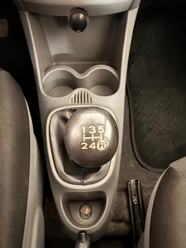 TOYOTA Aygo usata 8